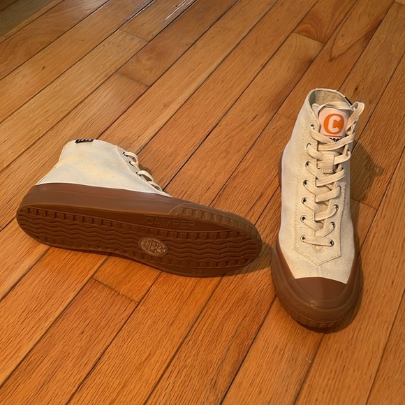 CAMPER Camaleon 1975 high top, hard to find, like new - Picture 2 of 3